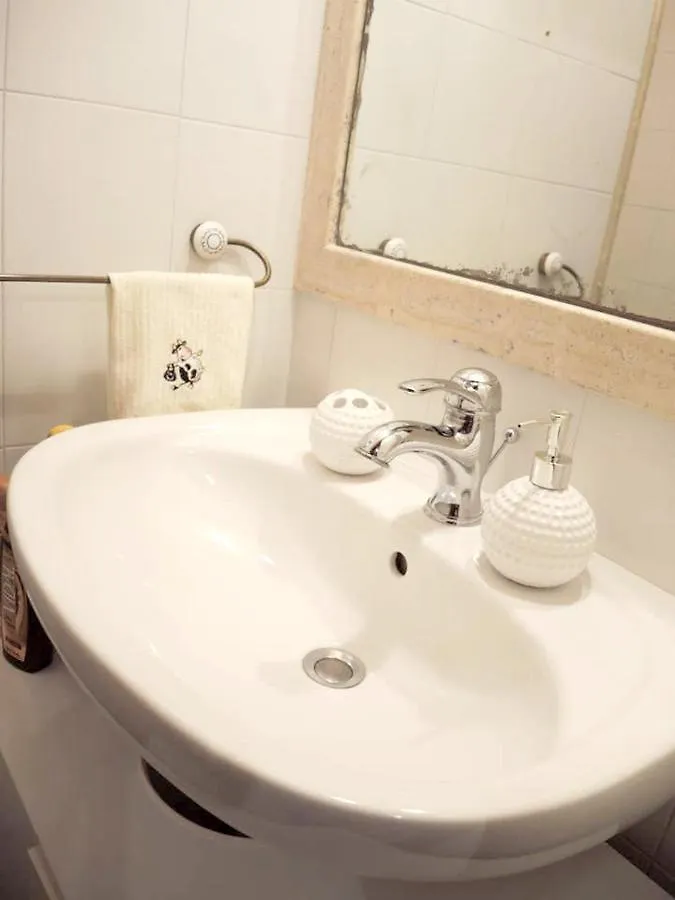 Elegant Apartment In The Heart Of Lecce 100 M² And All Comforts
